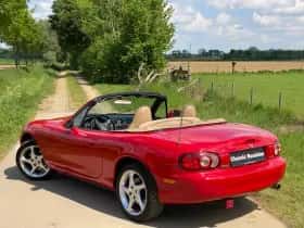 Mazda Miata Mx5 (2001) thumbnail 3