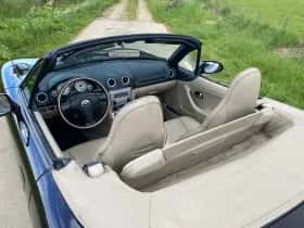 Mazda MX-5 (2005) thumbnail 23