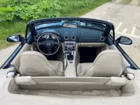 Mazda MX-5 (2005) thumbnail 24