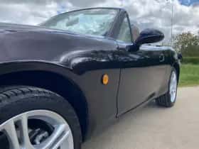 Mazda MX-5 (2005) thumbnail 30