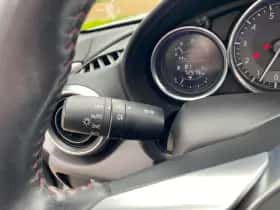 Mazda MX-5 (2015) thumbnail 14