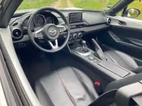 Mazda MX-5 (2015) thumbnail 25