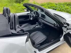 Mazda MX-5 (2015) thumbnail 28