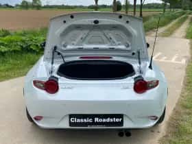 Mazda MX-5 (2015) thumbnail 45