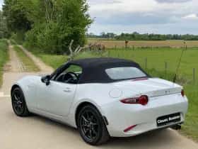Mazda MX-5 (2015) thumbnail 49
