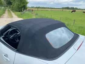 Mazda MX-5 (2015) thumbnail 50