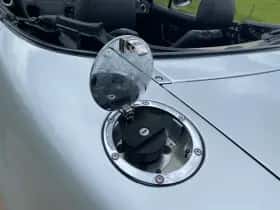 Mazda MX-5 (1997) thumbnail 40