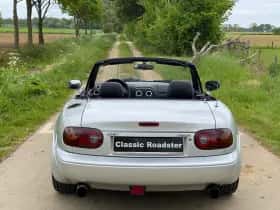 Mazda MX-5 (1997) thumbnail 5