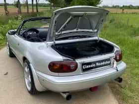 Mazda MX-5 (1997) thumbnail 42