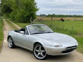 Mazda MX-5 (1997) thumbnail 8