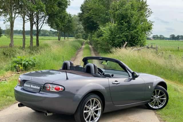 Mazda MX-5 (2009) thumbnail 5