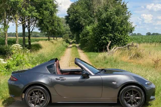 Mazda MX-5 (2017) thumbnail 6