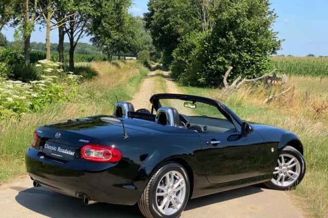 Mazda MX-5 (2009) thumbnail 5