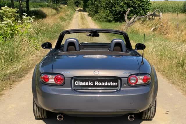 Mazda MX-5 (2008) thumbnail 4