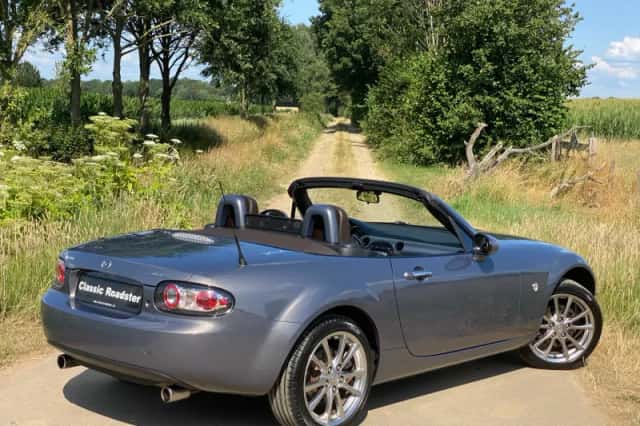 Mazda MX-5 (2008) thumbnail 5