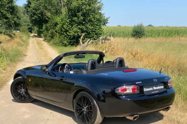 Mazda MX-5 (2006) thumbnail 3