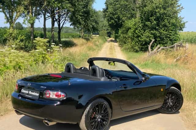 Mazda MX-5 (2006) thumbnail 5