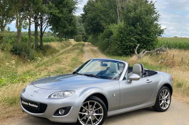 Mazda MX-5 (2011) thumbnail 1