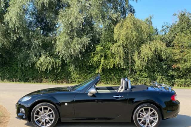 Mazda MX-5 (2014) thumbnail 2