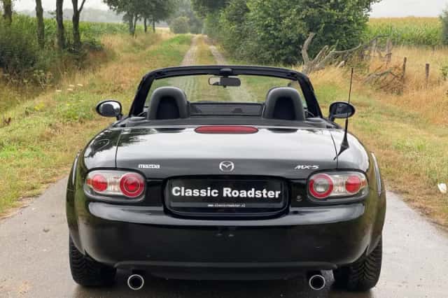 Mazda MX-5 (2007) thumbnail 4