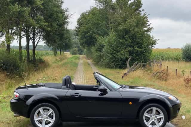 Mazda MX-5 (2007) thumbnail 6