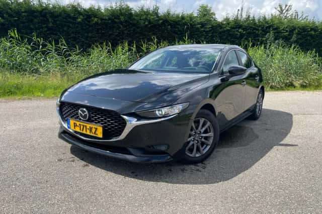 Mazda 3 (2022) thumbnail 1