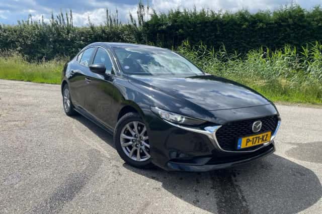 Mazda 3 (2022) thumbnail 3