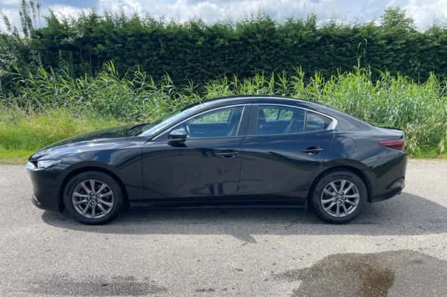 Mazda 3 (2022) thumbnail 5