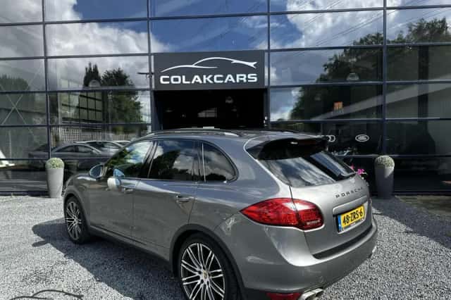 Porsche Cayenne (2013) thumbnail 5