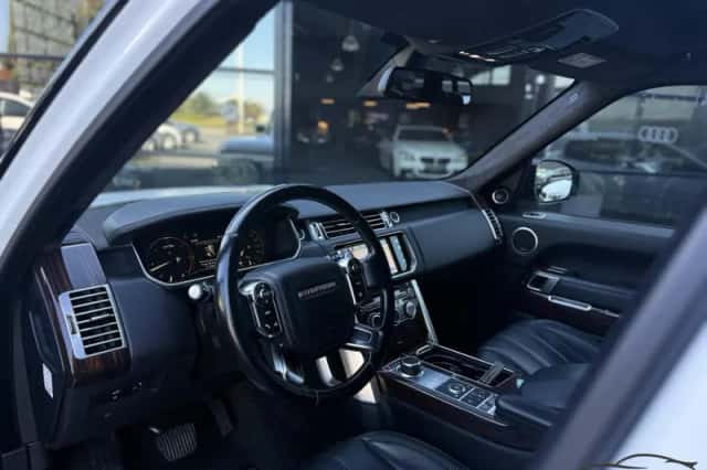 Land Rover Range Rover (2015) thumbnail 3
