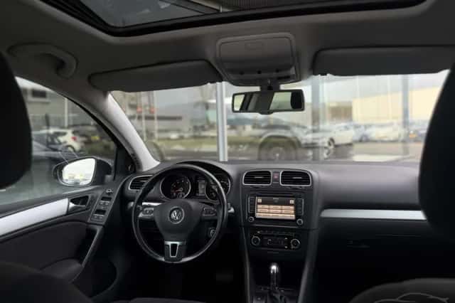 Volkswagen Golf (2011) thumbnail 3
