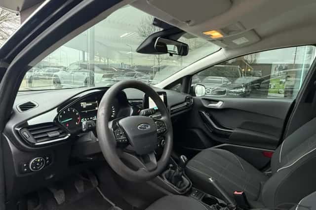 Ford Fiesta (2018) thumbnail 3