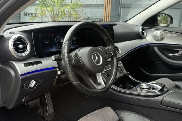 Mercedes-Benz E-Klasse (2016) thumbnail 3