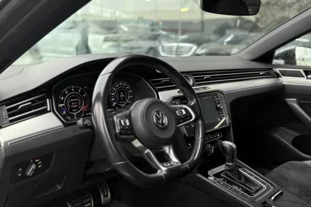 Volkswagen Arteon (2018) thumbnail 3