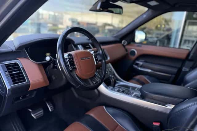 Land Rover Range Rover Sport (2015) thumbnail 3