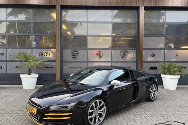 Audi R8 (2012) thumbnail 4