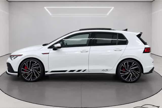 Volkswagen Golf (2021) thumbnail 6