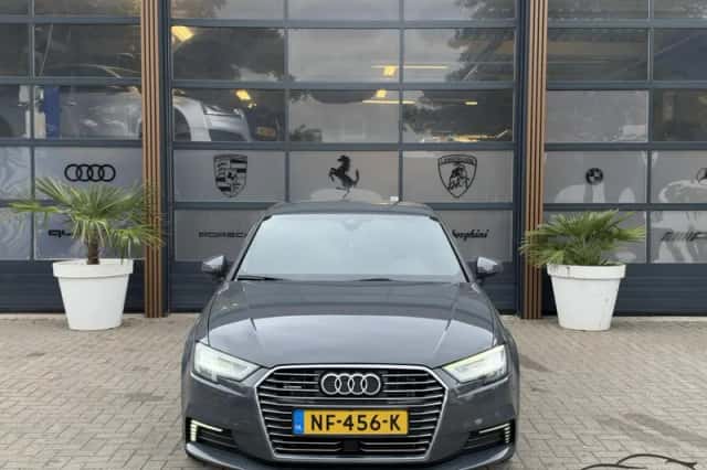 Audi A3 (2016) thumbnail 6