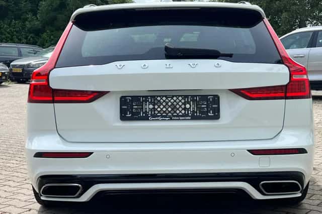 Volvo V60 (2019) thumbnail 4