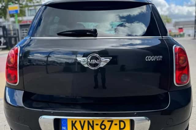 MINI Countryman (2015) thumbnail 5