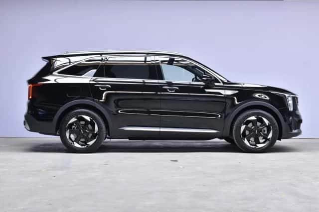 Kia Sorento (2026) thumbnail 3