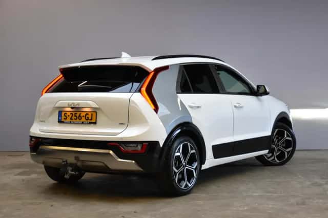 Kia Niro (2023) thumbnail 4