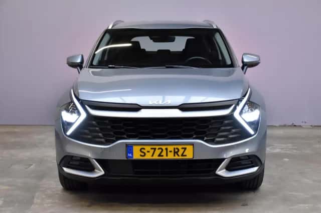 Kia Sportage (2023) thumbnail 2