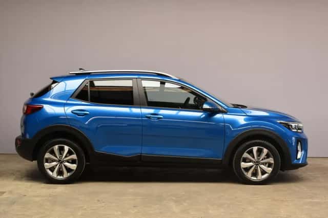 Kia Stonic (2024) thumbnail 3