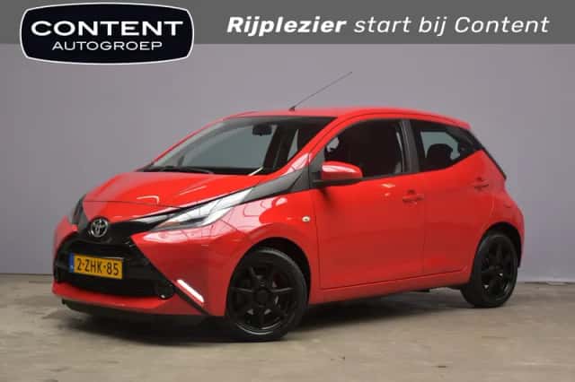 Toyota Aygo (2015) thumbnail 1