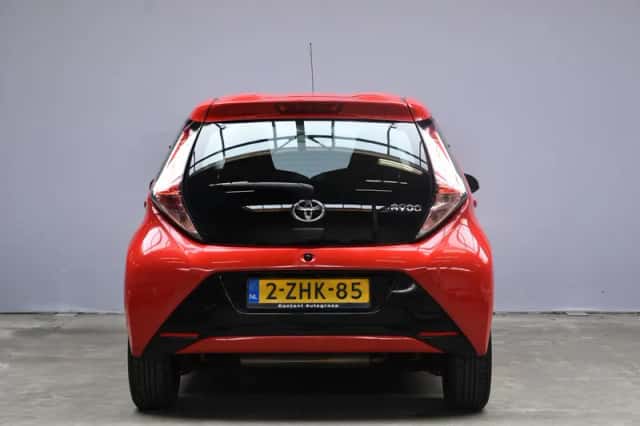 Toyota Aygo (2015) thumbnail 6