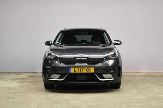 Kia Niro (2017) thumbnail 2