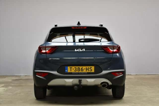 Kia Stonic (2022) thumbnail 6