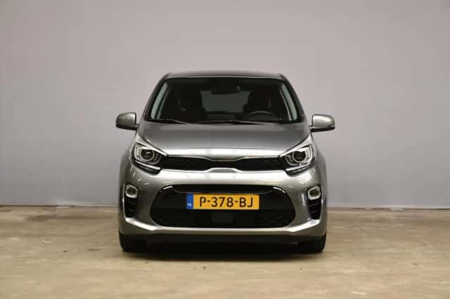 Kia Picanto (2022) thumbnail 2