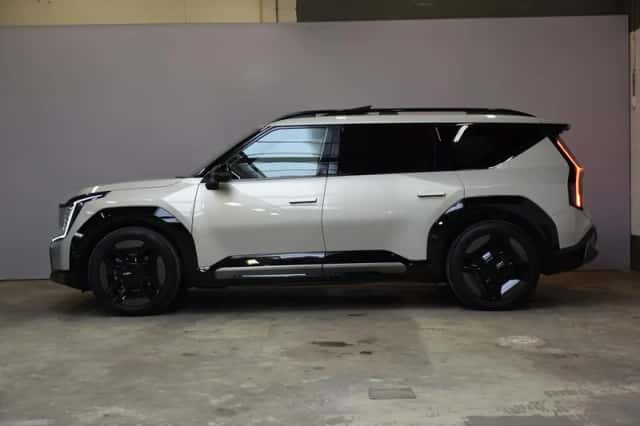 Kia EV9 (2026) thumbnail 2